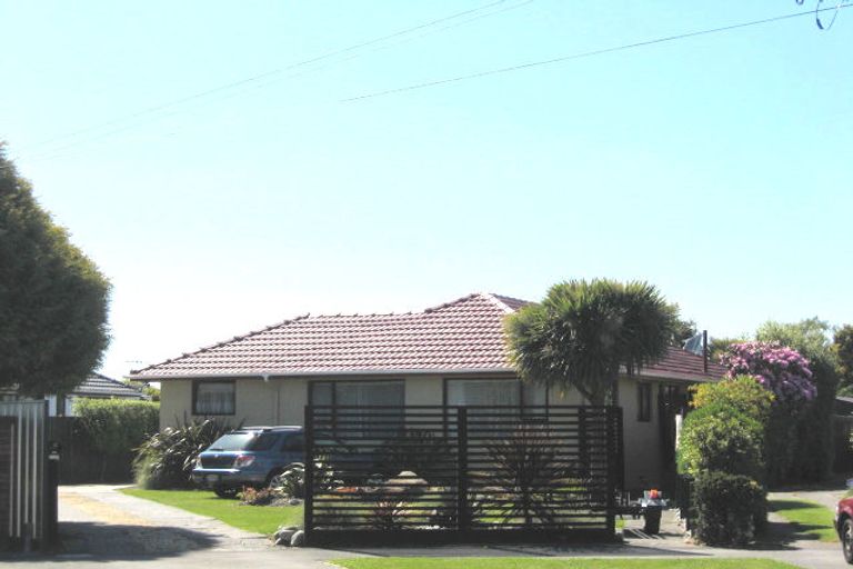 Photo of property in 55 Wilton Crescent, Bishopdale, Christchurch, 8053