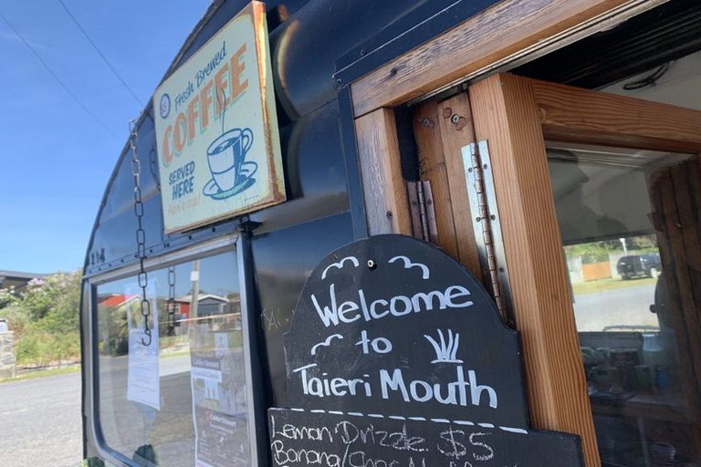 Photo of property in 125 Moturata Road, Taieri Beach, Taieri Mouth, 9091