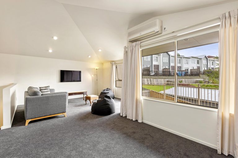 Photo of property in 6/20 Ruakiwi Road, Hamilton Lake, Hamilton, 3204