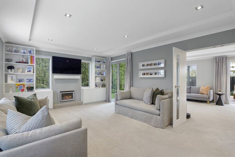 Photo of property in 133b Memorial Avenue, Burnside, Christchurch, 8053