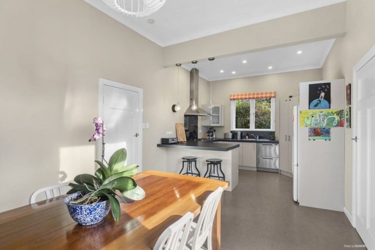 Photo of property in 8 Henry Street, Kilbirnie, Wellington, 6022