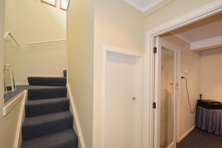 Photo of property in 4 Hanlon Street, Halfway Bush, Dunedin, 9010