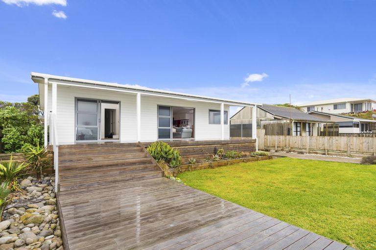 Photo of property in 355 Pukehina Parade, Pukehina, Te Puke, 3189
