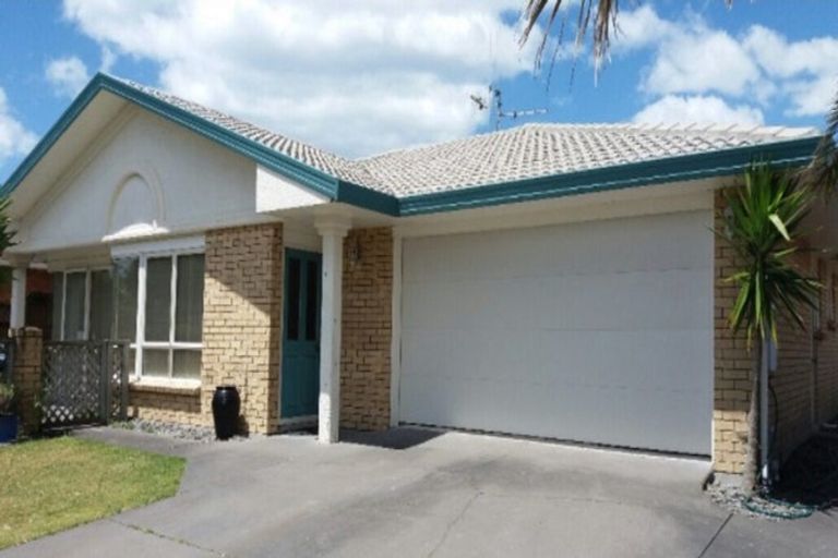 Photo of property in 19 Sandhurst Drive, Papamoa Beach, Papamoa, 3118