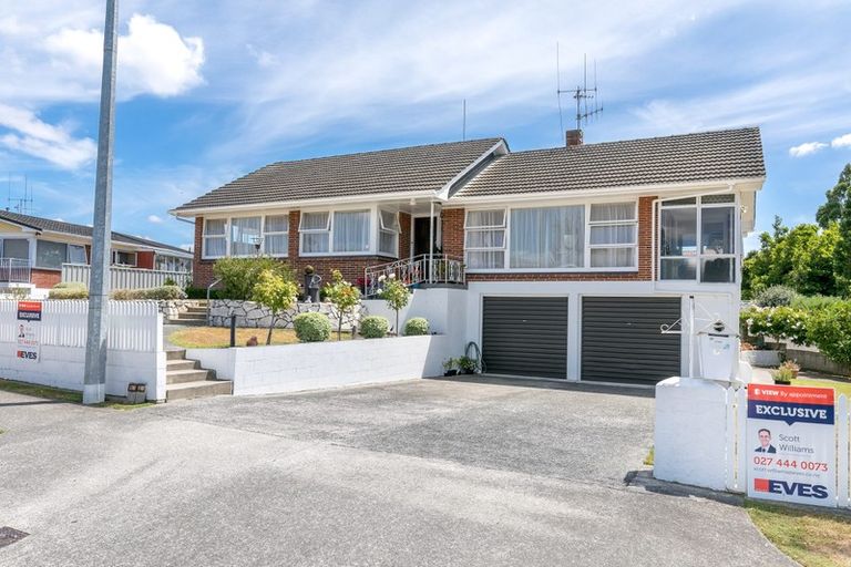 Photo of property in 15 Chedworth Avenue, Chedworth, Hamilton, 3210