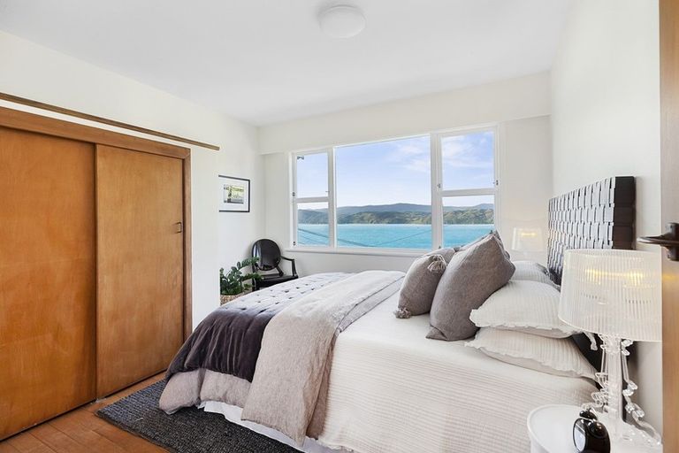 Photo of property in 20 Newport Terrace, Seatoun, Wellington, 6022