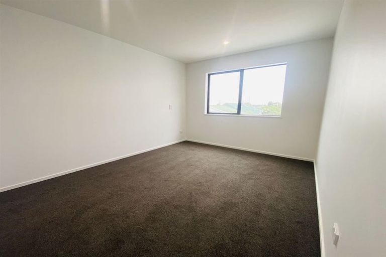 Photo of property in 7/4 Gilberthorpes Road, Islington, Christchurch, 8042