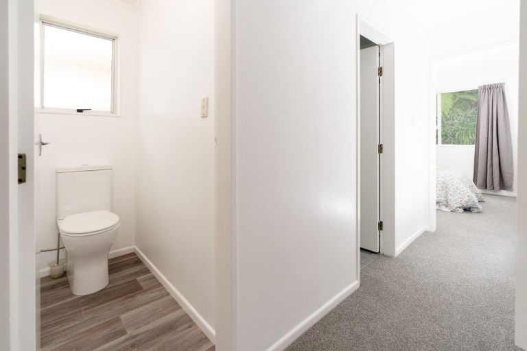 Photo of property in 20 Salford Street, Newlands, Wellington, 6037