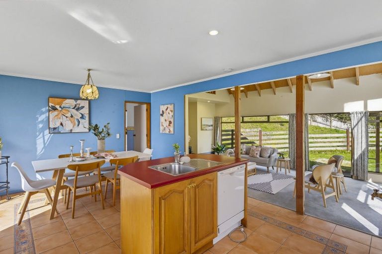 Photo of property in 345 Mazengarb Road, Paraparaumu, 5032