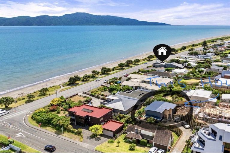 Photo of property in 1 Tahi Road, Paraparaumu Beach, Paraparaumu, 5032
