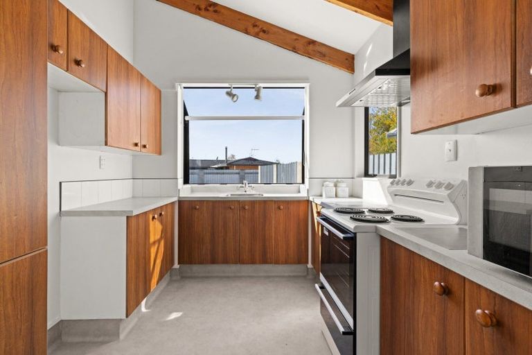 Photo of property in 8b Tukes Place, Greenmeadows, Napier, 4112