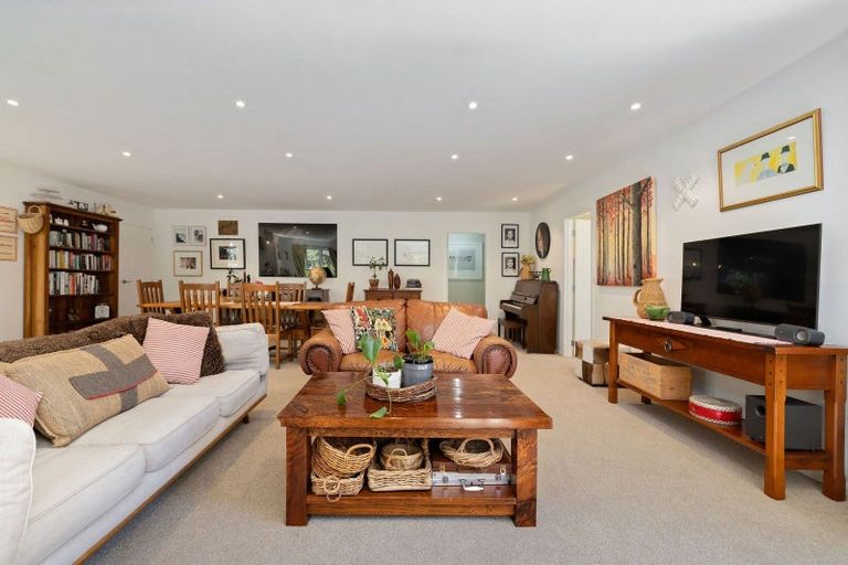 Photo of property in 12 Alexander Place, Arrowtown, 9302