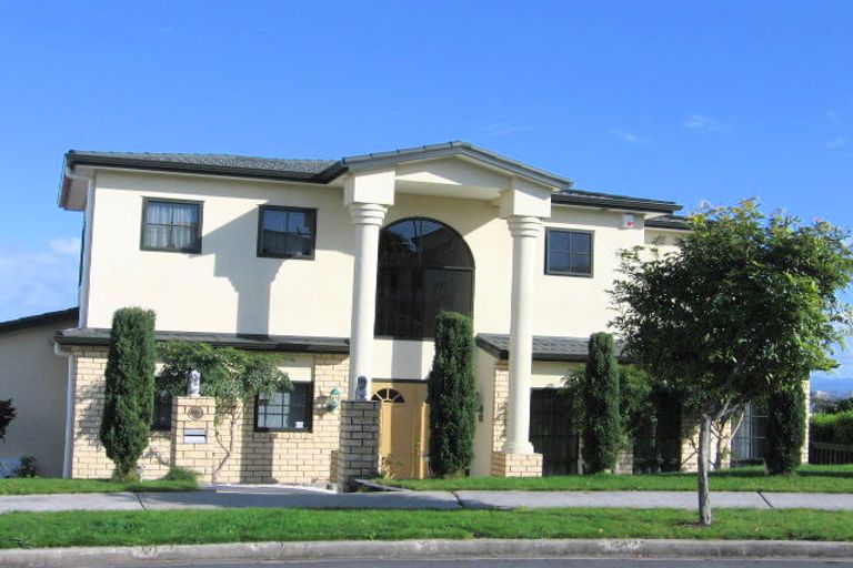 Photo of property in 10 Sesame Grove, Goodwood Heights, Auckland, 2105