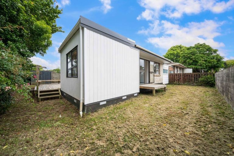 Photo of property in 2/515 Weymouth Road, Weymouth, Auckland, 2103