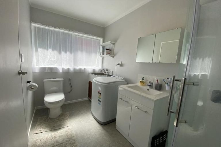 Photo of property in 15b Florio Terrace, Tawa, Wellington, 5028