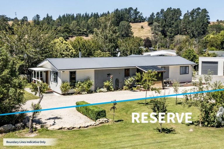 Photo of property in 12 Achray Street, Waiau, 7332