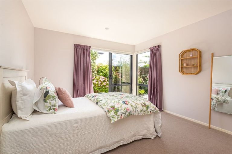 Photo of property in 4 Avery Place, Redcliffs, Christchurch, 8081