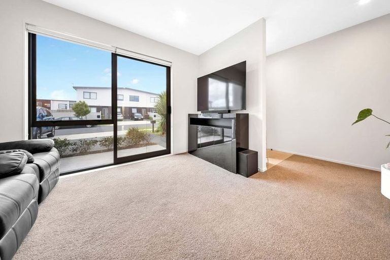 Photo of property in 49 Katikati Drive, Manurewa, Auckland, 2102