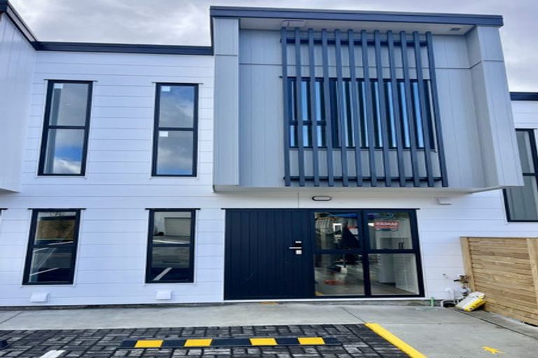 Photo of property in 12/32 Brandon Road, Glen Eden, Auckland, 0602