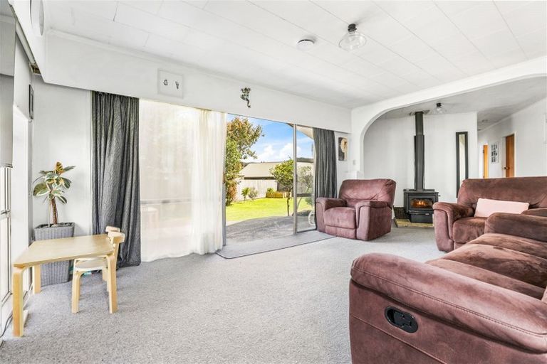 Photo of property in 21 Fenruss Street, Fairy Springs, Rotorua, 3015