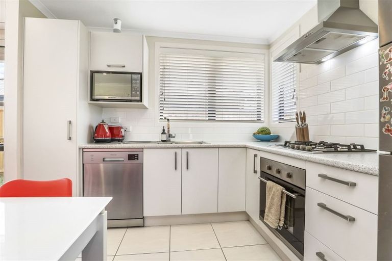 Photo of property in 3 Faber Place, Rototuna North, Hamilton, 3210