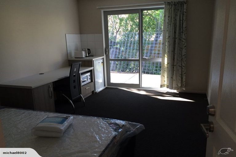 Photo of property in 98 Rattray Street, Riccarton, Christchurch, 8041