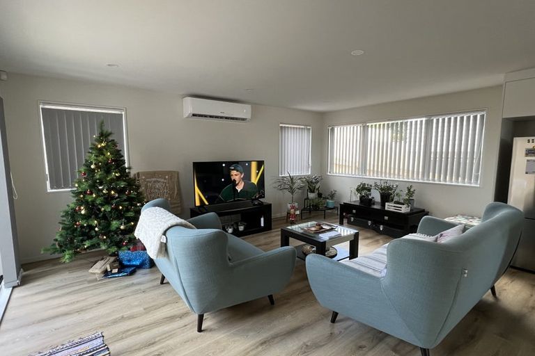 Photo of property in 12a Diana Drive, Glenfield, Auckland, 0627