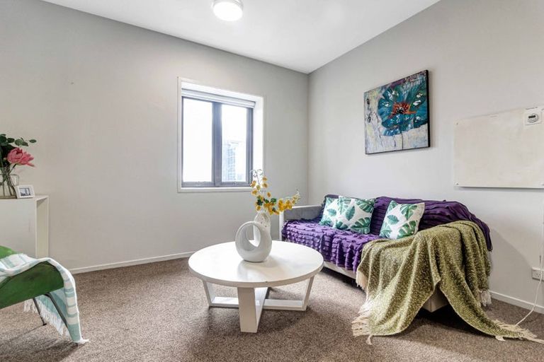 Photo of property in Twin Towers, 703/17 Putney Way, Manukau, Auckland, 2104