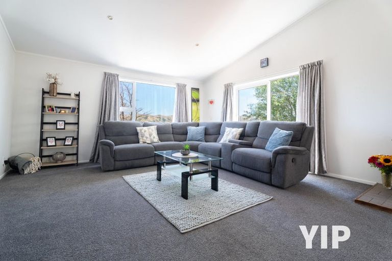 Photo of property in 18 Mandeville Crescent, Grenada Village, Wellington, 6037