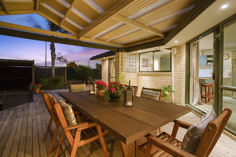 Photo of property in 13 Mona Avenue, Mangere Bridge, Auckland, 2022