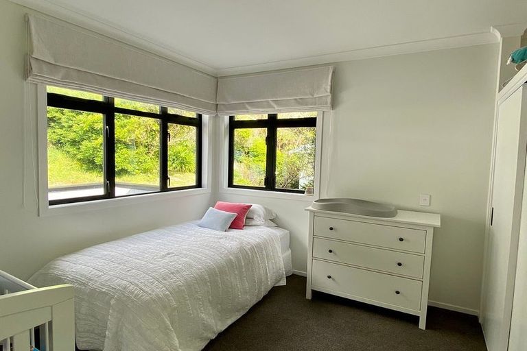 Photo of property in 23 Aplin Terrace, Ngaio, Wellington, 6035