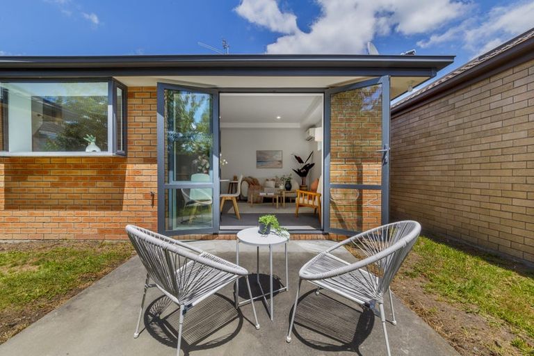 Photo of property in 2/23 Cutts Road, Russley, Christchurch, 8042