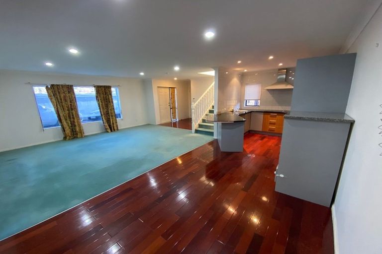 Photo of property in 44a Larne Avenue, Pakuranga Heights, Auckland, 2010