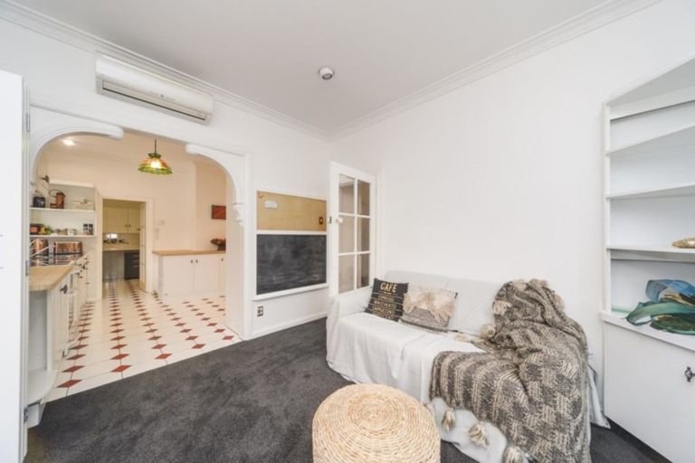 Photo of property in 302 Park Road, Hokowhitu, Palmerston North, 4410