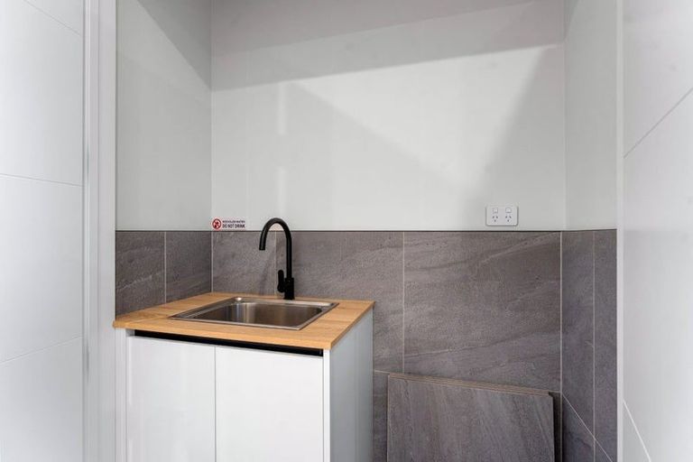 Photo of property in 5 Oopunga Road, Pukekohe, 2120