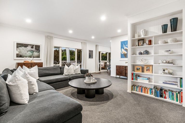 Photo of property in 4 Redfern Lane, Glenfield, Auckland, 0629