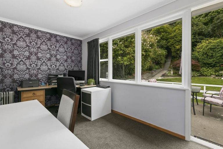 Photo of property in 7 Onehuka Road, Tirohanga, Lower Hutt, 5010