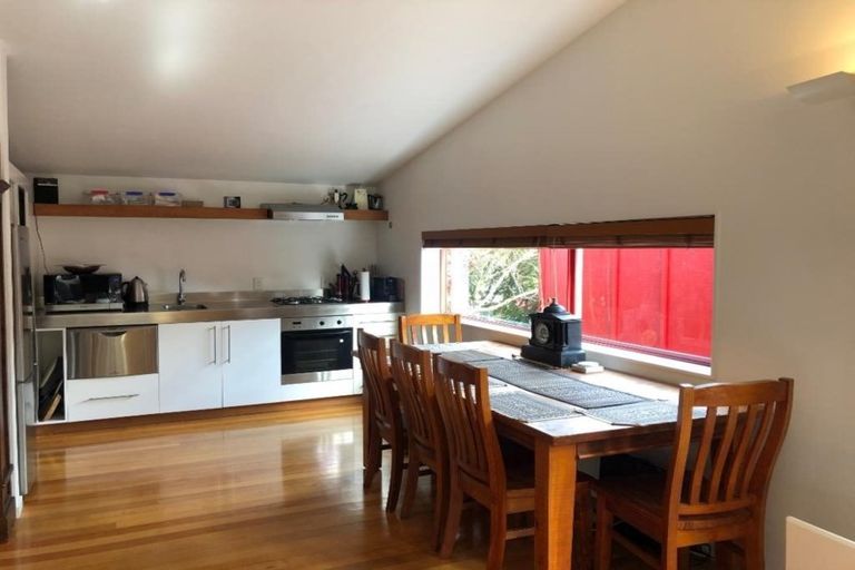 Photo of property in 8 Albemarle Road, Northland, Wellington, 6012