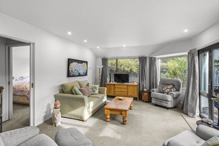 Photo of property in 6b Saint Leonards Square, Sumner, Christchurch, 8081