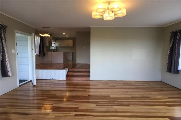 Photo of property in 150 Ti Rakau Drive, Pakuranga, Auckland, 2010