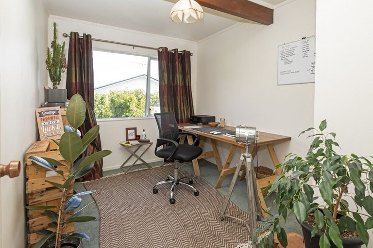 Photo of property in 2/116 Prince Regent Drive, Half Moon Bay, Auckland, 2012