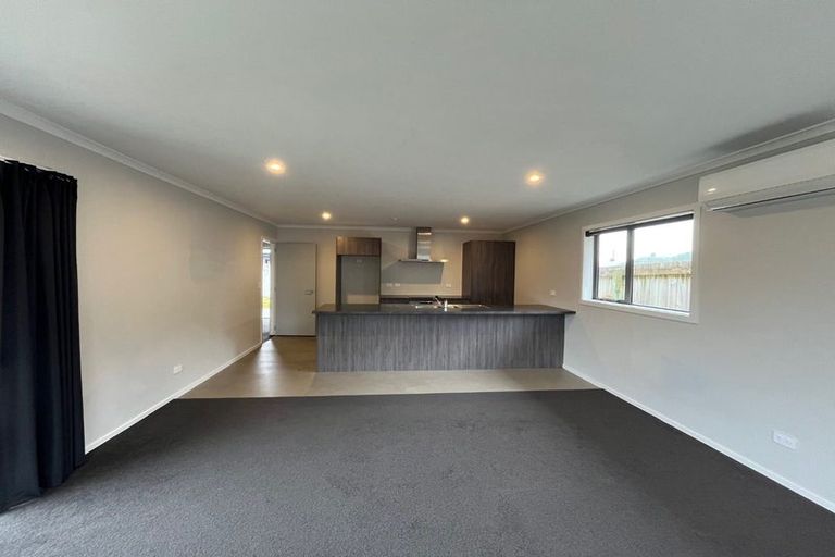 Photo of property in 15b Westminster Road, Wainuiomata, Lower Hutt, 5014
