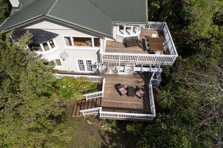 Photo of property in 184 Wadestown Road, Wadestown, Wellington, 6012