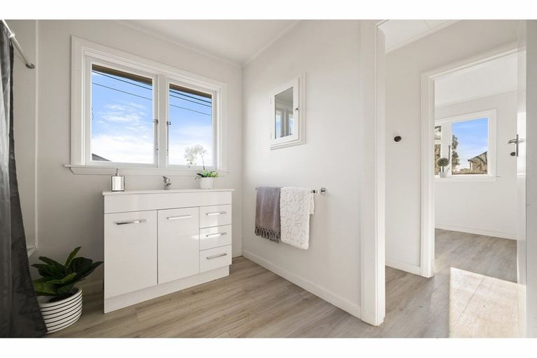 Photo of property in 141 Bower Avenue, New Brighton, Christchurch, 8083