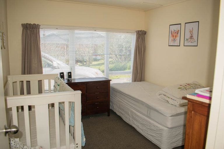 Photo of property in 1/32 Wicklow Road, Narrow Neck, Auckland, 0622