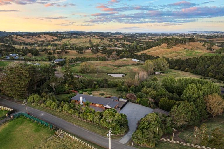 Photo of property in 15 Joblin Road, Wainui, Silverdale, 0994