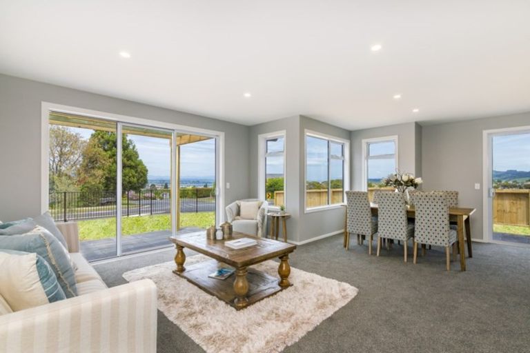 Photo of property in 66 Huka Heights Drive, Rangatira Park, Taupo, 3330