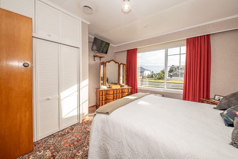 Photo of property in 38 Lyndhurst Street, Westport, 7825