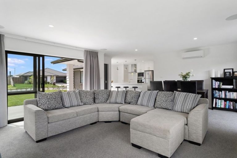 Photo of property in 85 Puhirake Crescent, Pyes Pa, Tauranga, 3112