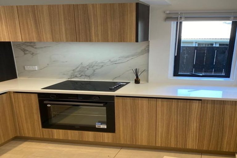 Photo of property in 30b Seaview Road, Otumoetai, Tauranga, 3110